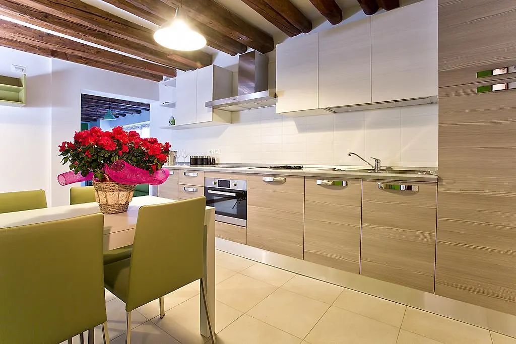 Good Wine Apartments Venise